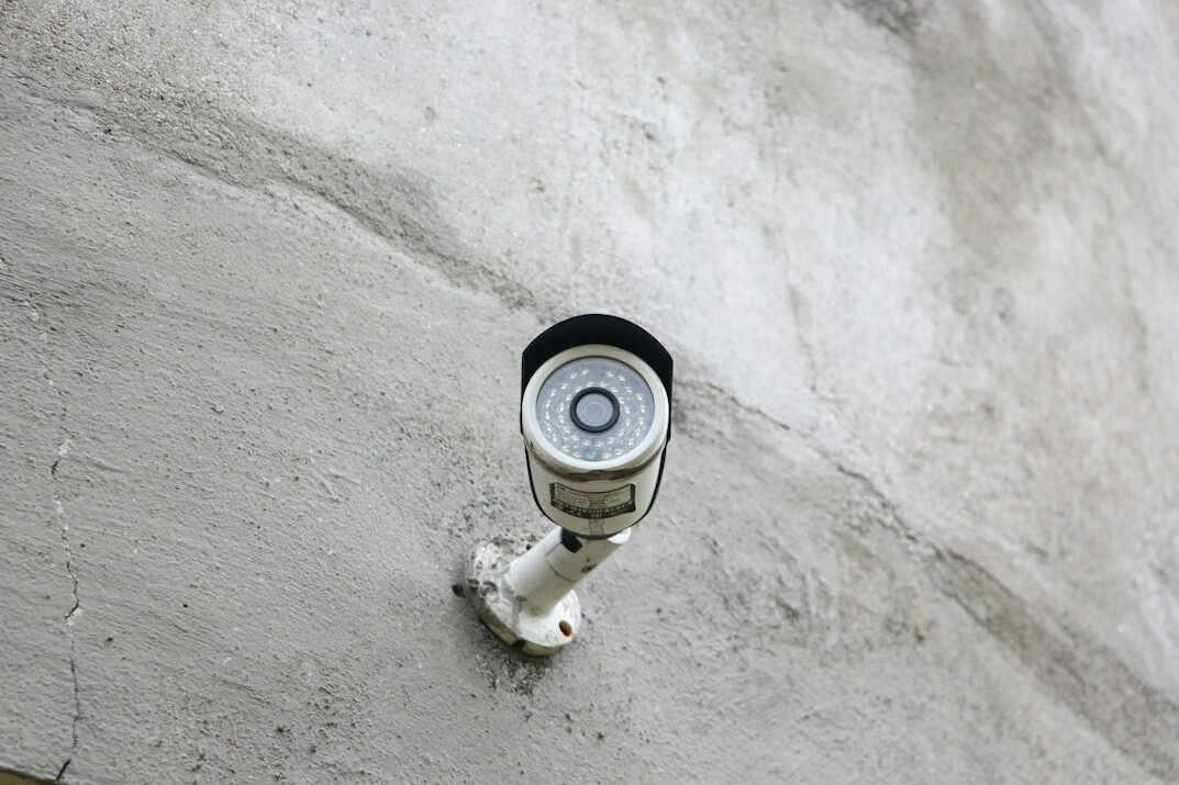 store detective monitoring cameras